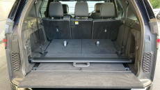 Land Rover Discovery 3.0 D300 Dynamic SE 5dr Auto Diesel Station Wagon